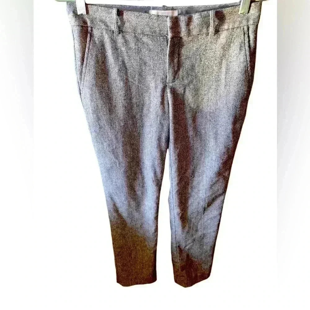 Banana Republic Size 4P wool black & white herringbone trouser pant. Fully lined